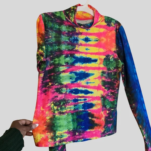 Urban Outfitters Atlas Tie-Dye Turtleneck Top Womens Size Medium Rainbow Stretch - Picture 5 of 11